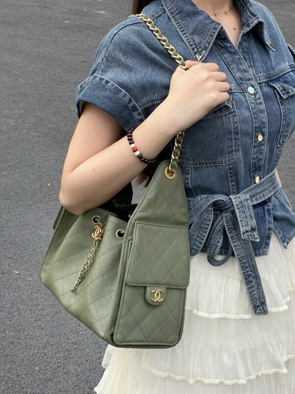 God Factory Chanel Bags Code 10409 25A Hobo Small Size 30x26x14cm