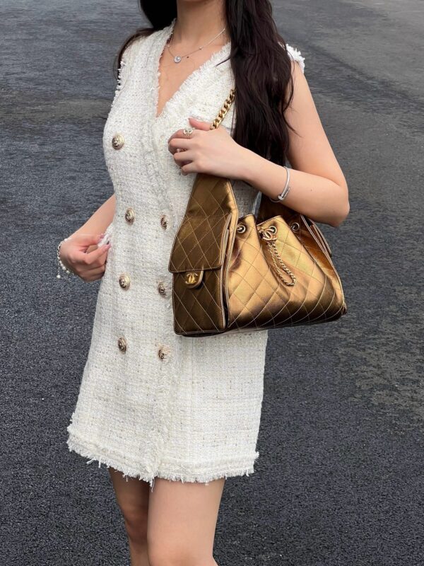 God Factory Chanel Bags Code 10410 25A Hobo Small Size 30x26x14cm