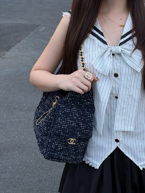 God Factory Chanel Bags Code 10416 25A Hobo Blue Small Size 26x30x14cm