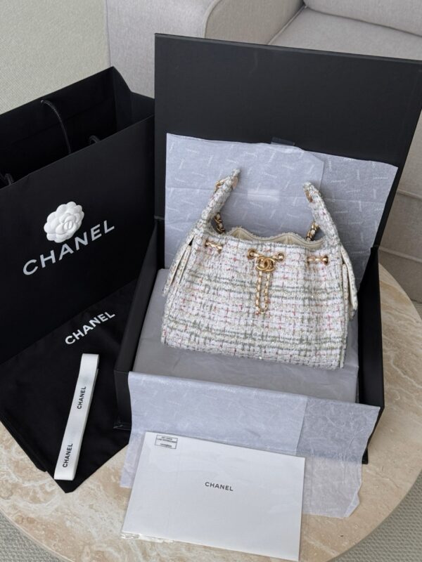 God Factory Chanel Bags Code 10418 25A Hobo White Small Size 26x30x14cm