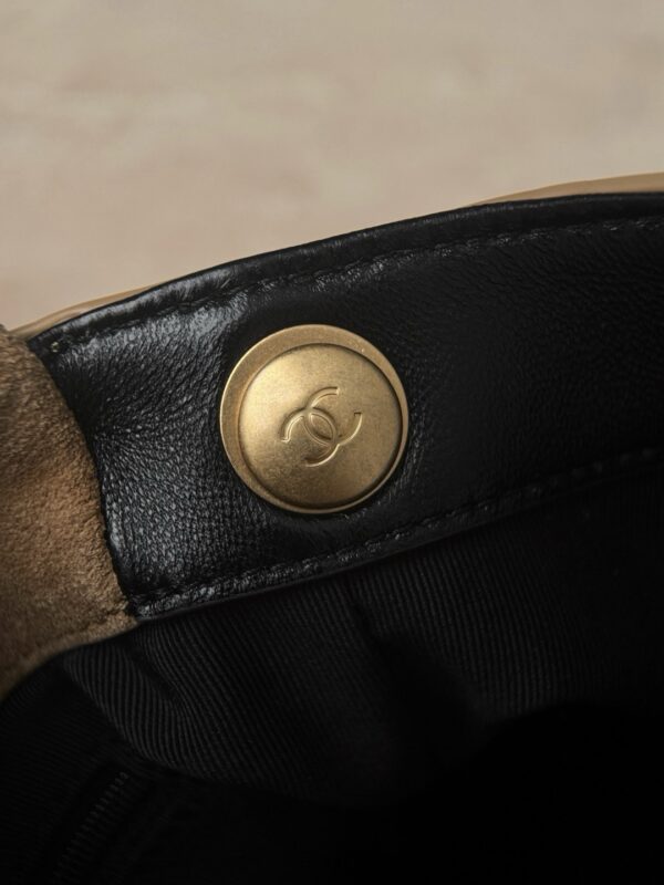 God Factory Chanel Bags Code 10421 25A Messenger Size 18x29x8cm