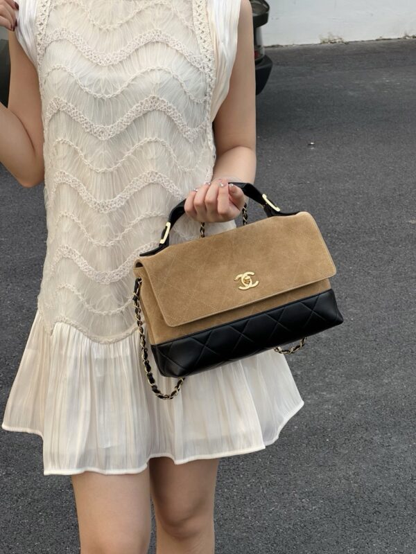 God Factory Chanel Bags Code 10421 25A Messenger Size 18x29x8cm