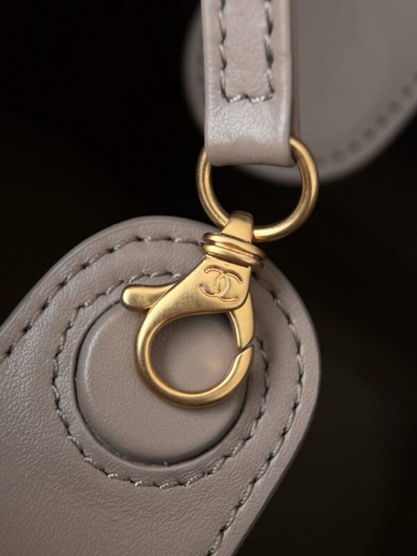 God Factory Chanel Bags Code 10432 25K Hobo Backpack Size 23x23x14cm