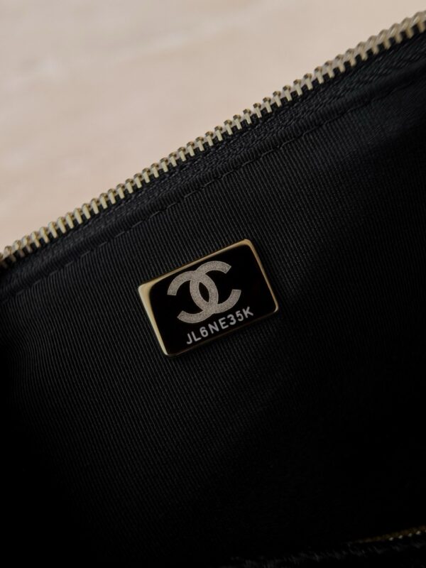God Factory Chanel Bags Code 10439 25K Size 15.5x24x11.5cm