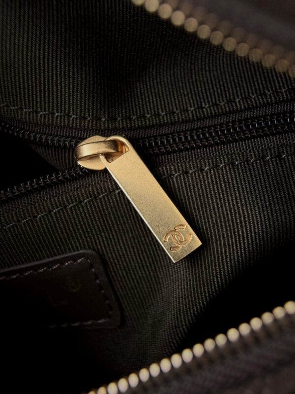 God Factory Chanel Bags Code 10438 25K Size 15.5x24x11.5cm