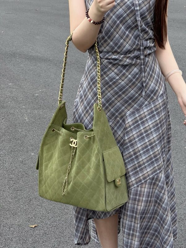 God Factory Chanel Bags Code 10442 25K Hobo Green Medium Size 40x30x15cm
