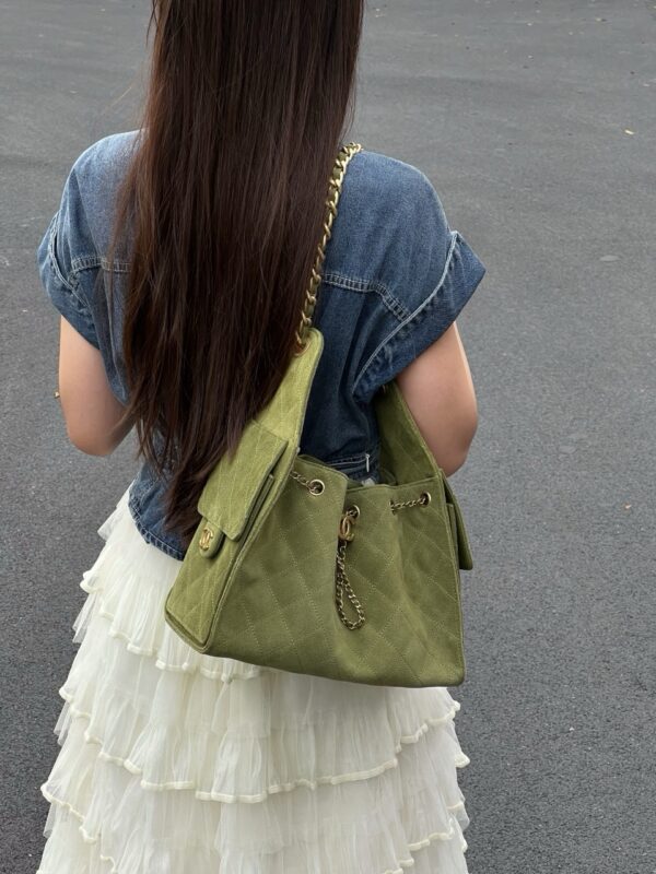 God Factory Chanel Bags Code 10449 25K Hobo Green Small Size 30x26x14cm