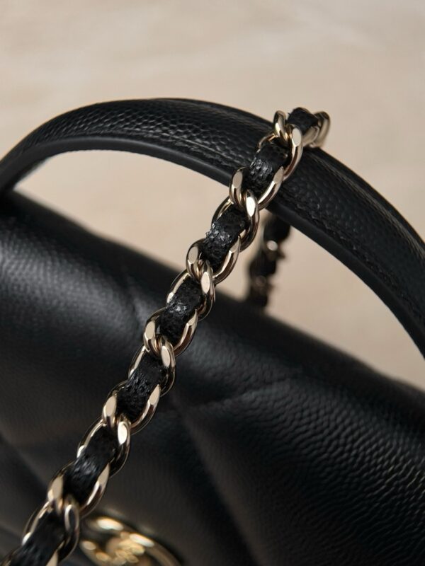 God Factory Chanel Bags Code 10448 25K Size 18x5x14cm