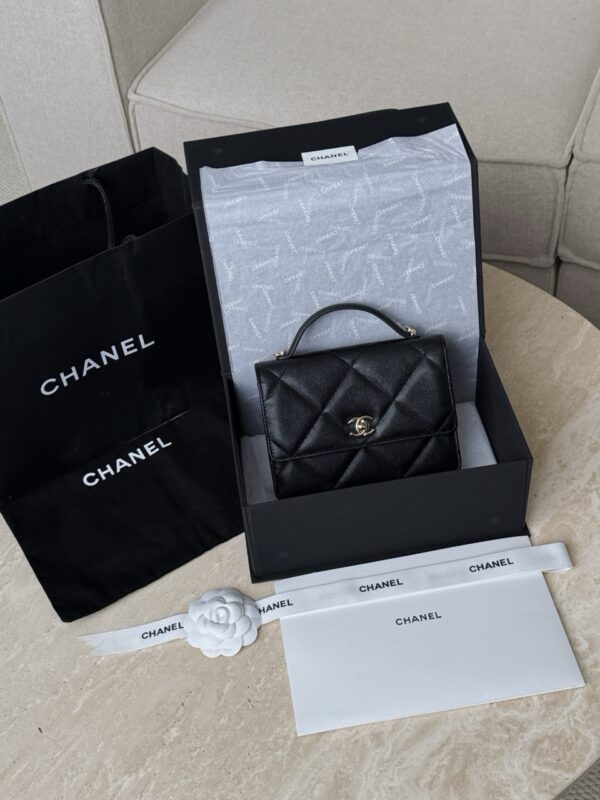 God Factory Chanel Bags Code 10448 25K Size 18x5x14cm