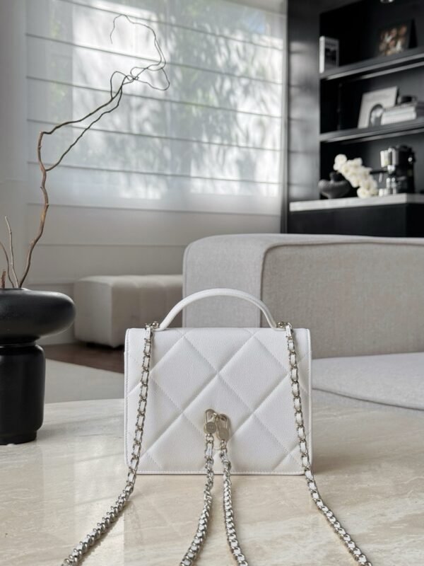 God Factory Chanel Bags Code 10447 25K Size 18x5x14cm