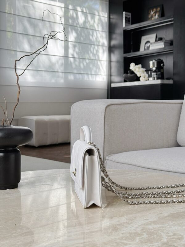 God Factory Chanel Bags Code 10447 25K Size 18x5x14cm