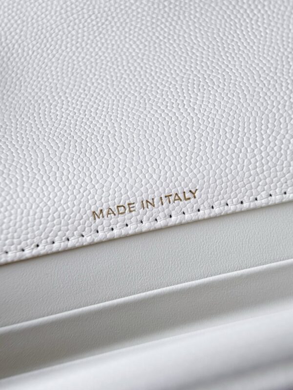 God Factory Chanel Bags Code 10447 25K Size 18x5x14cm