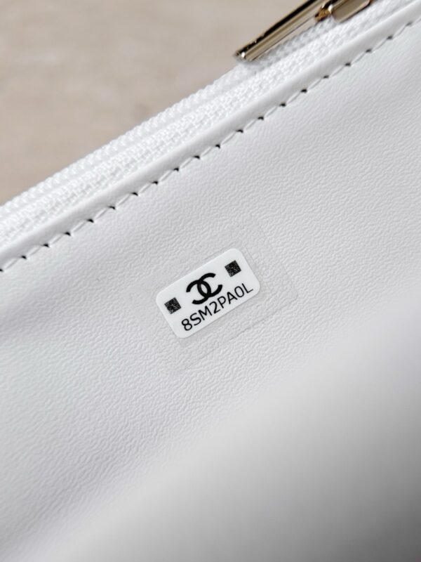 God Factory Chanel Bags Code 10447 25K Size 18x5x14cm