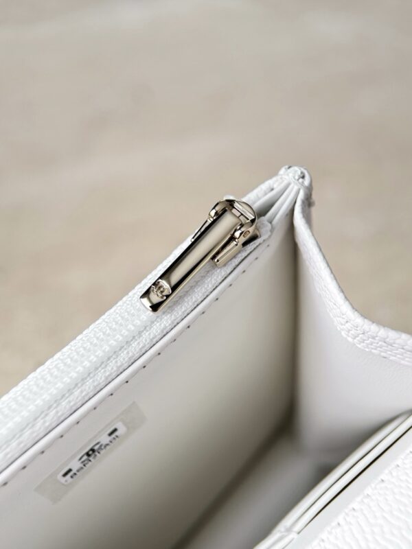 God Factory Chanel Bags Code 10447 25K Size 18x5x14cm