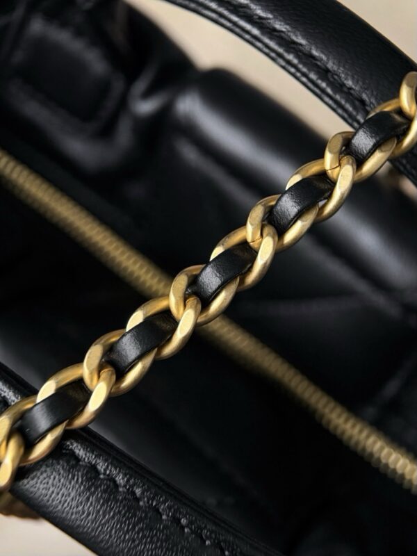 God Factory Chanel Bags Code 10453 25K Small Size 18x26x5cm