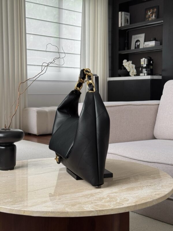 God Factory Chanel Bags Code 10454 25K Size 33X43X7CM