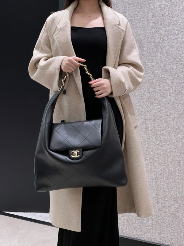 God Factory Chanel Bags Code 10457 25K Size 53x43x9cm