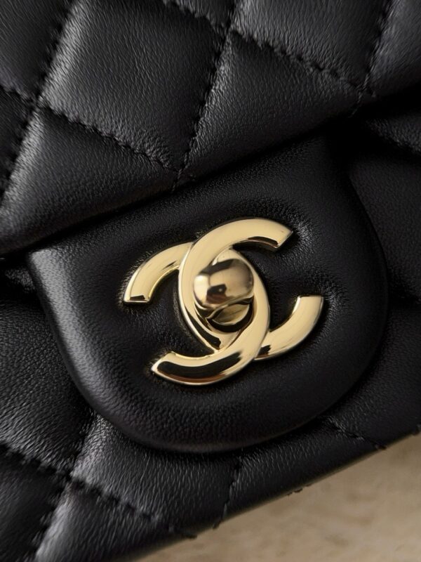 God Factory Chanel Bags Code 10458 25K Size 18x13x7cm