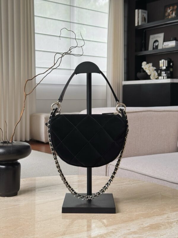 God Factory Chanel Bags Code 10462 25N Size 15x22x6cm