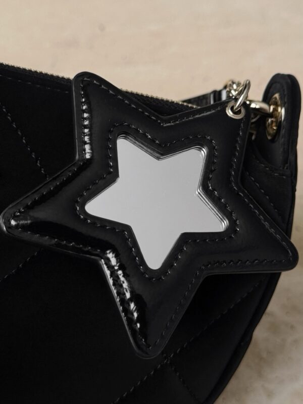 God Factory Chanel Bags Code 10462 25N Size 15x22x6cm