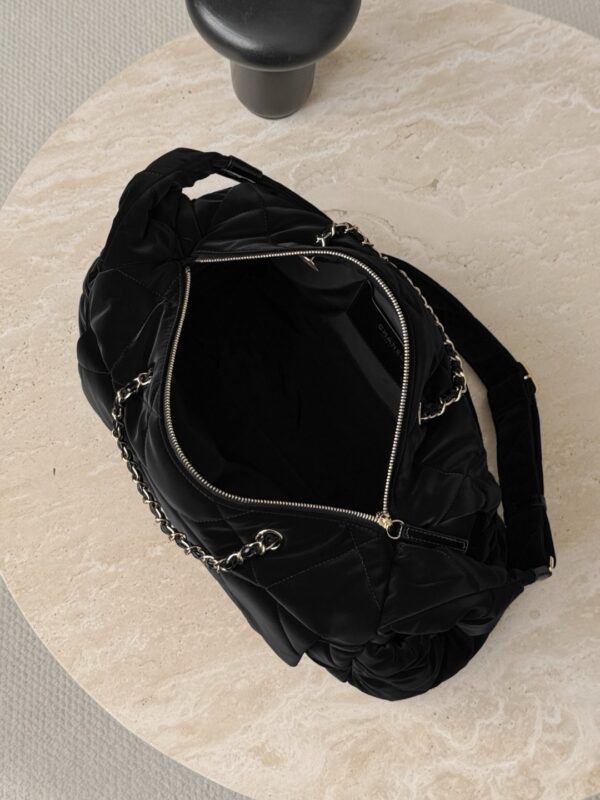 God Factory Chanel Bags Code 10463 25N Size 44x22x18cm