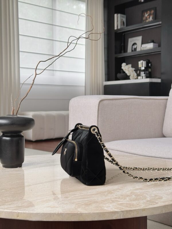 God Factory Chanel Bags Code 10464 25N Size 15x21x7.5cm