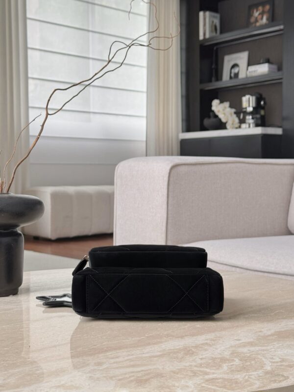 God Factory Chanel Bags Code 10464 25N Size 15x21x7.5cm