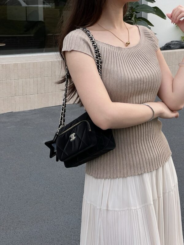 God Factory Chanel Bags Code 10464 25N Size 15x21x7.5cm