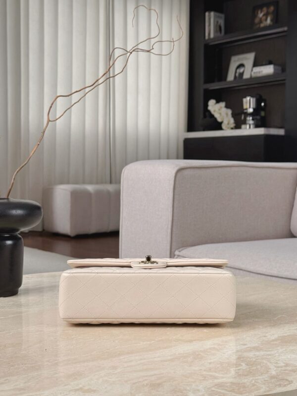 God Factory Chanel CF Bags Code 10543 CF25CM Lambskin Size 15.5x25.5x6.5cm