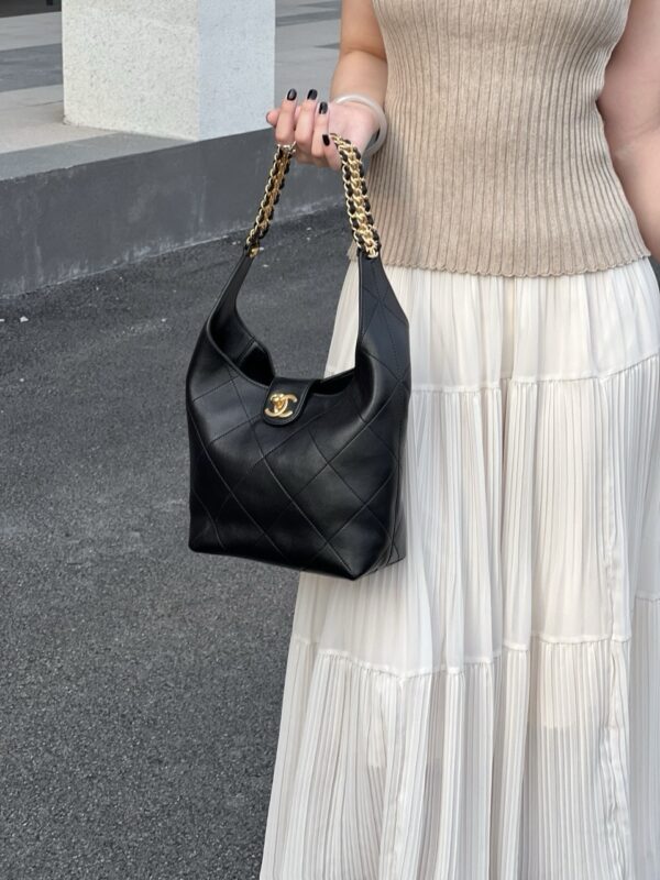 God Factory Chanel Bags Code 10260 25P HoHo Size 27x23x21cm