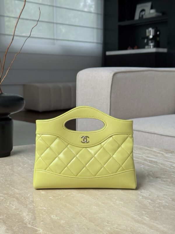 God Factory Chanel Bags Code 10273 25P 31Nano Size 17.5x20.5x3.5cm