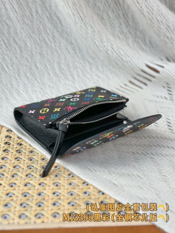 God Factory LV Wallet M13399 Size 10 x 14 x 2.5cm