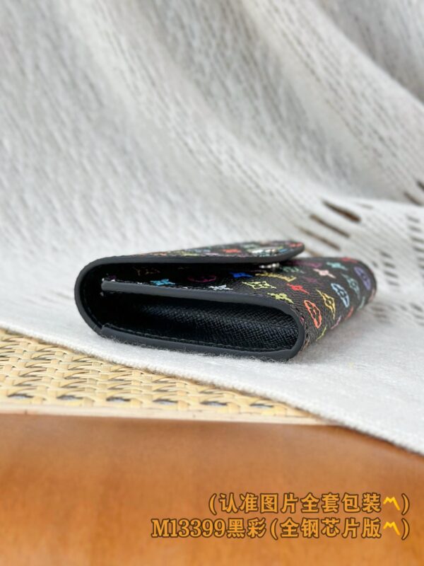 God Factory LV Wallet M13399 Size 10 x 14 x 2.5cm