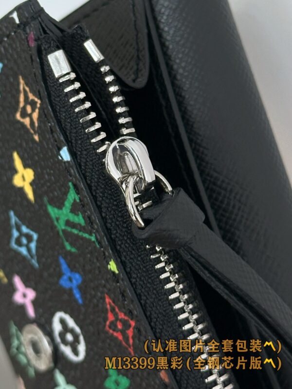 God Factory LV Wallet M13399 Size 10 x 14 x 2.5cm