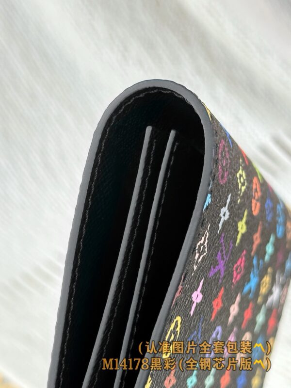 God Factory LV Wallet M14178 Size 10 x 14 x 2.5cm