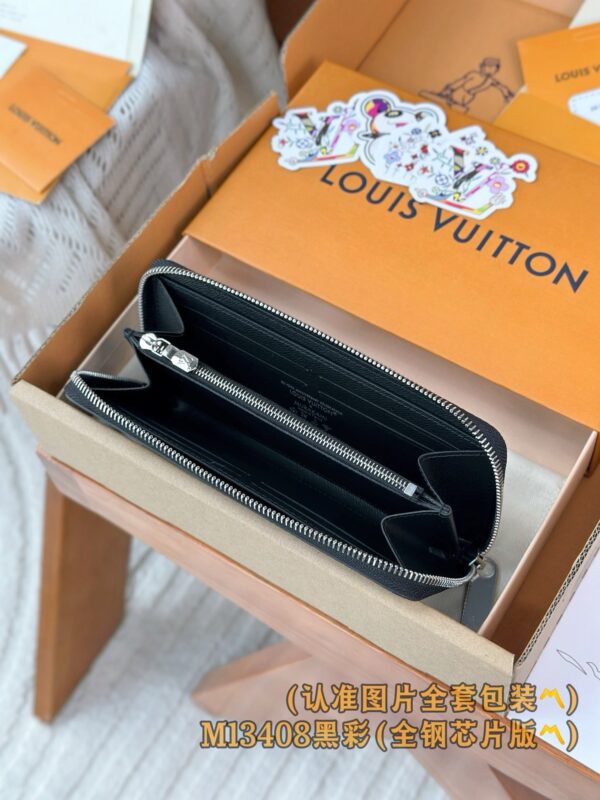 God Factory LV Wallet M13408 Size 19x10cm