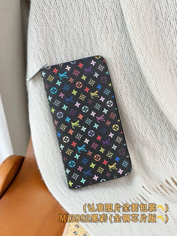 God Factory LV Wallet M13992 Size 19x10cm