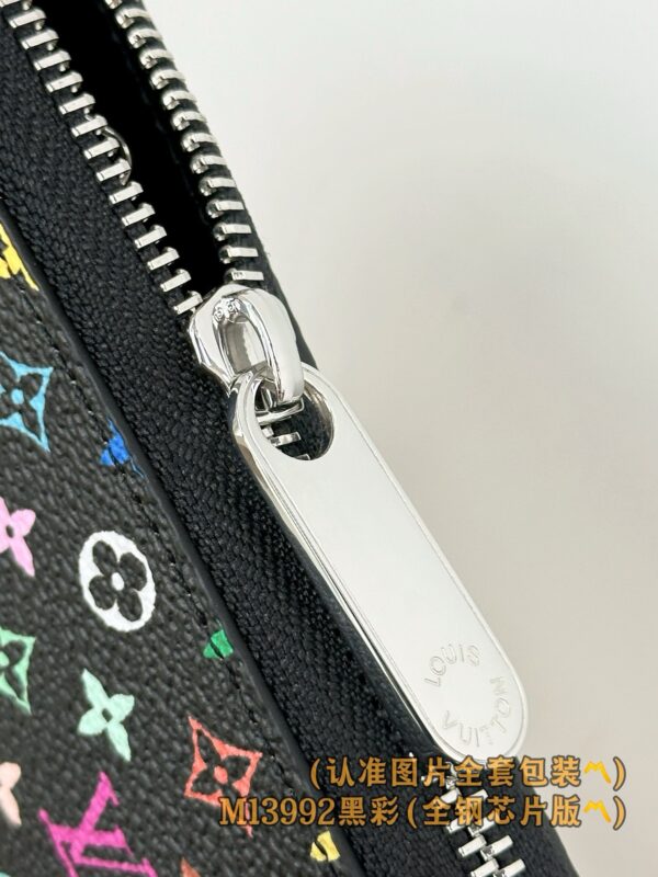 God Factory LV Wallet M13992 Size 19x10cm