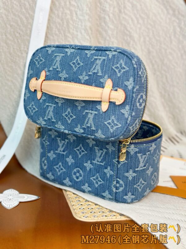 God Factory LV Bags M27946 Size 20 x 13.5 x 12cm
