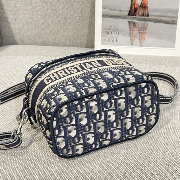 God Factory Dior Bags Size 18.5 x 13 x 10.5cm