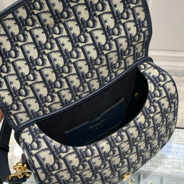 God Factory Dior Bags 002 CD Bobby Size 22*17*6cm