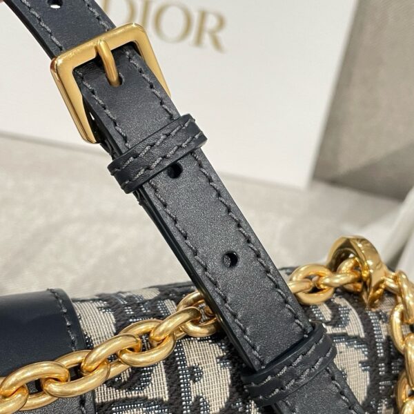 God Factory Dior Bags 005 CD Size 25*17*8cm