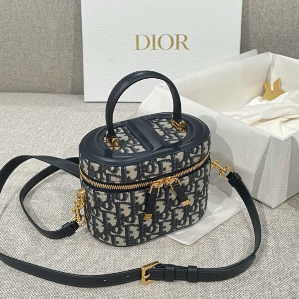 God Factory Dior Bags 012 CD Size 16*11*6.5cm