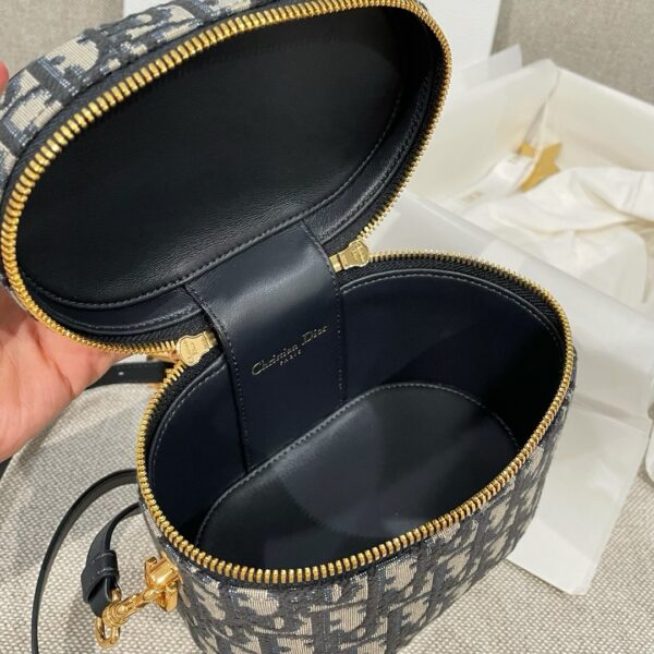 God Factory Dior Bags 012 CD Size 16*11*6.5cm