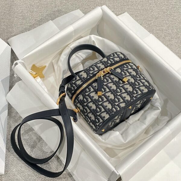 God Factory Dior Bags 012 CD Size 16*11*6.5cm