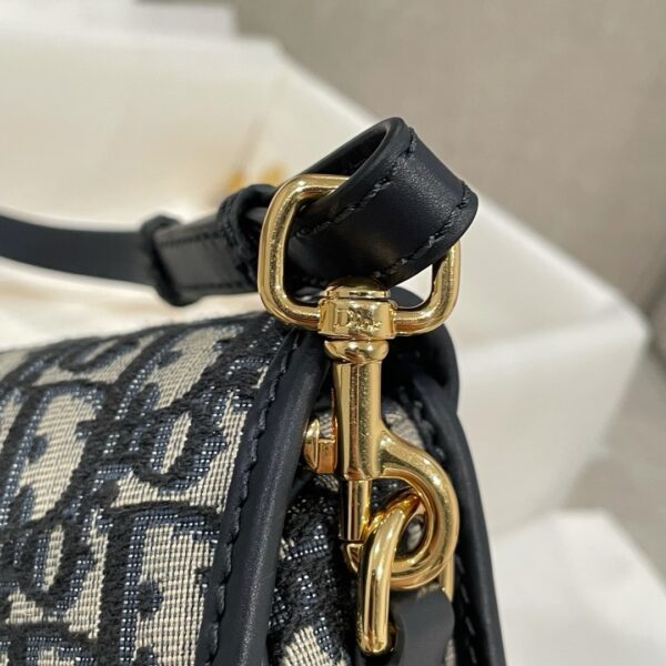 God Factory Dior Bags 013 CD Bobby Size 21*12*5cm