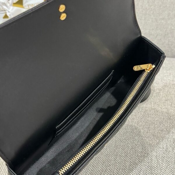 God Factory Dior Bags 021 CD Miss Daisy Size 22*12.5*4cm