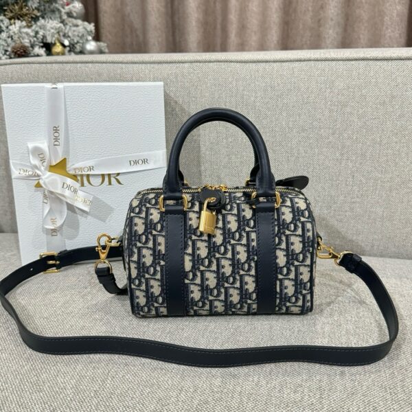 God Factory Dior Bags 023 CD Groove Size 20.5x13.5x12cm