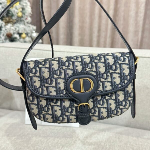 God Factory Dior Bags 027 CD New Bobby Size 21*12*5.1cm
