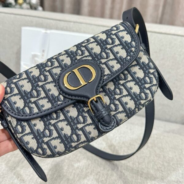 God Factory Dior Bags 027 CD New Bobby Size 21*12*5.1cm